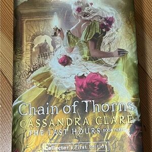 Chain of Thorns Collector's First Edition by Cassandra Clare